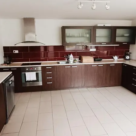 아파트 Prostorny Apartman V Chko Krivoklatsko *